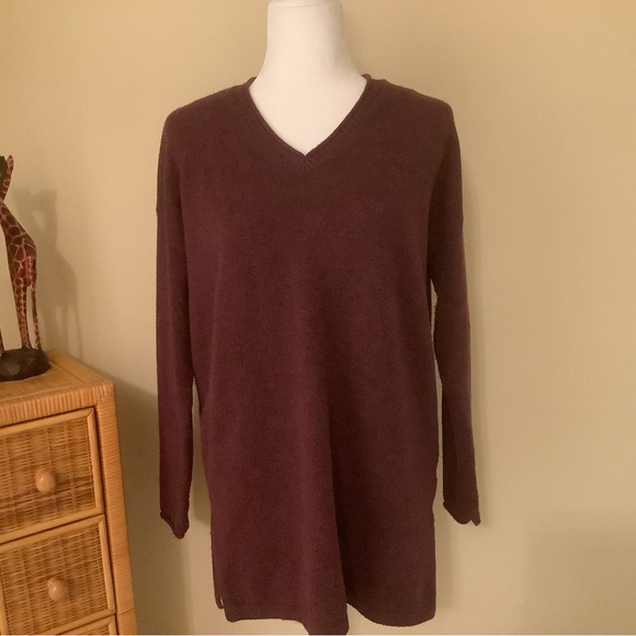 J.Jill V-neck Burgundy tunic - Picture 1 of 6